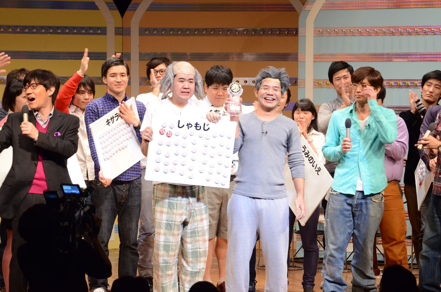 「新人内さまライブ チャンピオン大会2014」で優勝したしゃもじ。