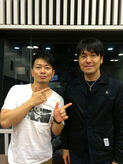 ラジオ番組「土田晃之　日曜のへそ」（ニッポン放送）で共演した雨上がり決死隊・宮迫（左）と土田晃之（右）。