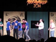 キムズに出場を断られ、次々と舞台を去る芸人たち。