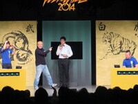 ケンコバの登場に頭を抱える浜口浜村・浜村。