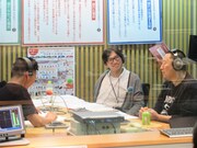 思い出話に花が咲くレイザーラモンの2人。