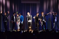 「トレンディエンジェル単独ライブ『ルミネthe（＊σ´ω｀＊）σぺ！』」のワンシーン。