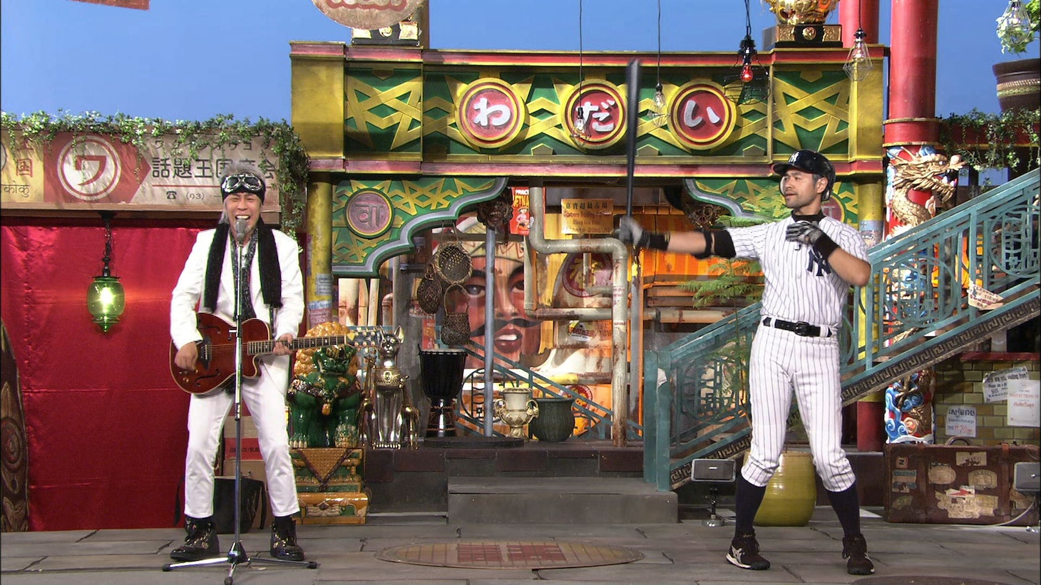 「キサラ芸人 コラボものまねSHOW」のワンシーン。 (c)TBS