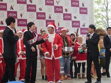 ジャンプしながら「ポンポンスポポン！」と登場し今田らを驚かせた永井佑一郎。