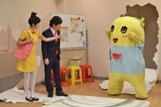 コント「まっすぐ彦助」のふなっしー登場シーン。(c)NHK