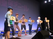 「動員3万人」祈願の武田梨奈による板割り。