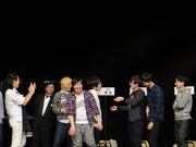 大御所芸人役の飛永から散々イジられたことに怒る押見。