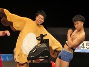 イオンモール幕張新都心内の「スポーツオーソリティ」から小道具を借りたお礼にPR。