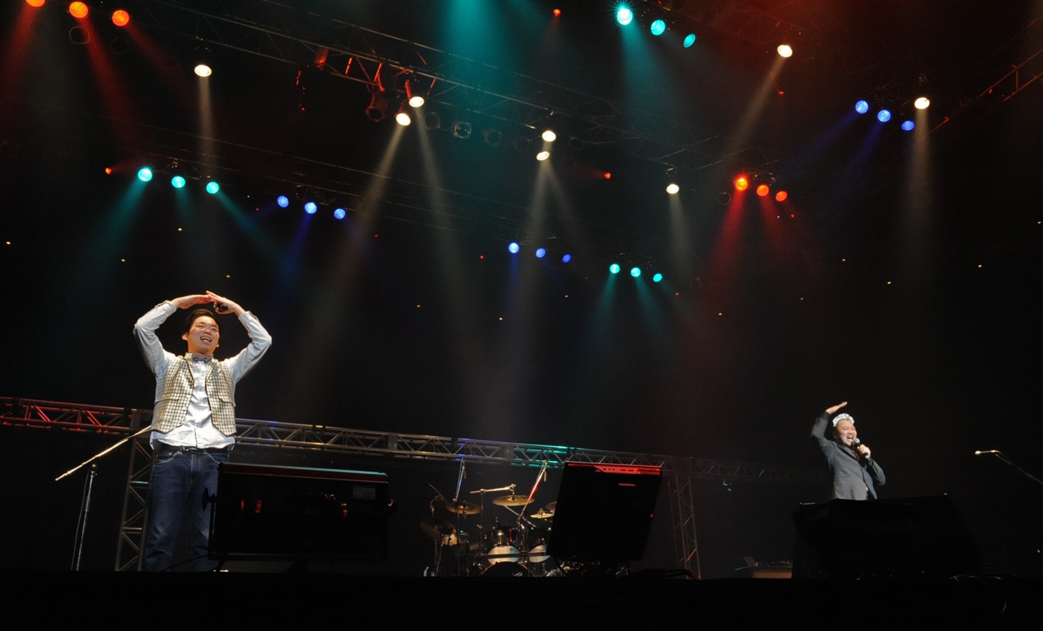 ライブ「Collabo BANG！」のオープニングアクトを務めたクマムシ。