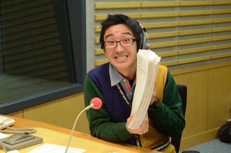 大量のメールに感動する黒田。