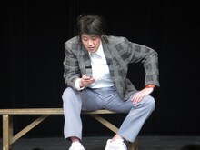 佐久間一行「羊の飼育員」