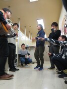 しつこいボケでロシアンモンキーすーなかとマキシマムパーパーサムつよしにダブルでツッコまれる硲。