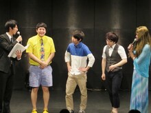 「K-PRO 最優秀新人賞」を受賞したリンゴスター。平田（中央）は「うれしい反面へんな汗出てきた」と受賞コメント。