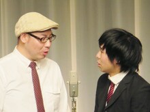 マキシマムパーパーサムの漫才。