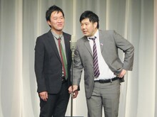 ロシアンモンキーの漫才。