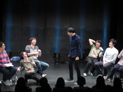 馬場を笑わそうとする大水。