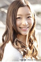 アシスタントの足立梨花。 (c)ABC