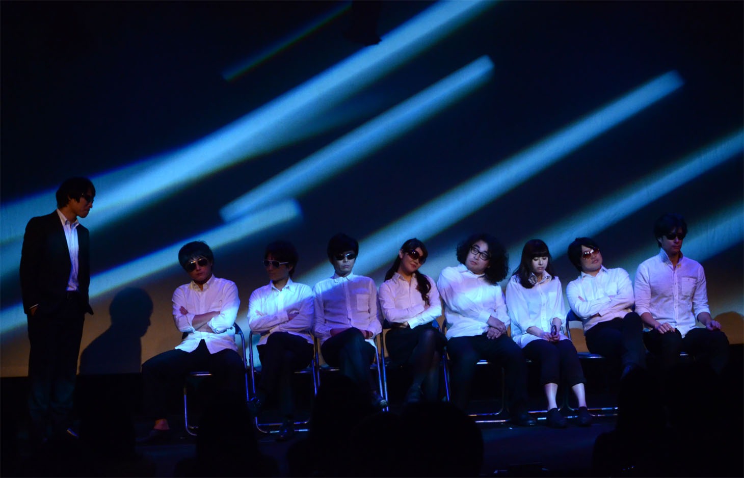 「ショートストーリーロングコント 第1回公演『カケル』」初日公演の様子。