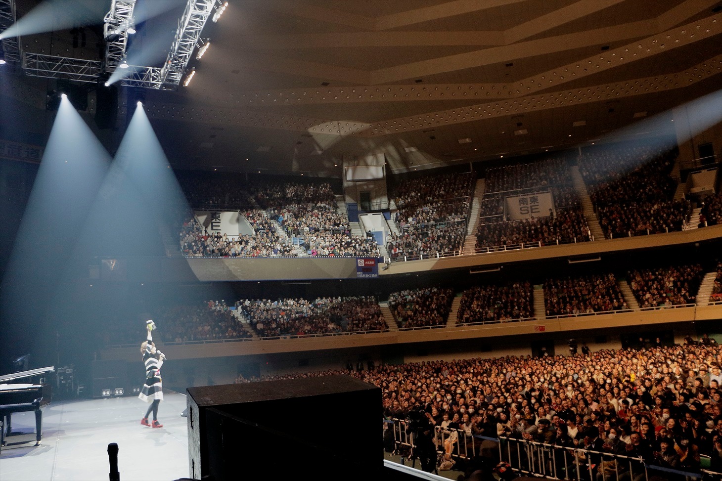 公演の様子。 (c)WOWOW