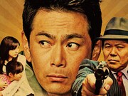 映画「バスジャック」のポスターに大きく描かれている主演のココリコ遠藤。(c)2014 オールイン エンタテインメント