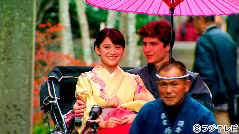 「大人のkiss英語」のワンシーン。(c)フジテレビ