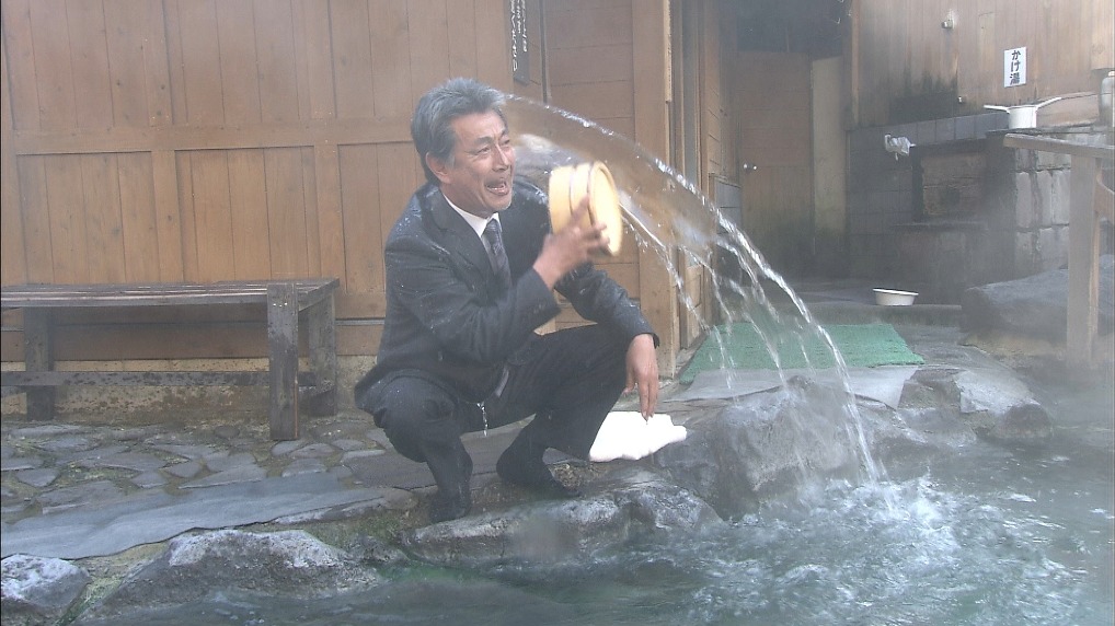 「高田純次 芸能生活だいたい35周年記念DVD『純白』」のワンシーン。(c)CTV
