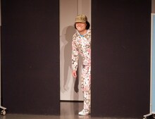 Toshlの顔マネをする永野。