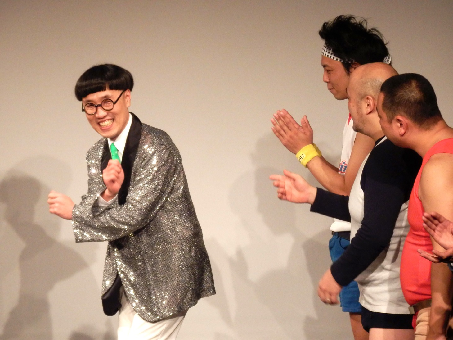 いち・もく・さん・くぼた（左）