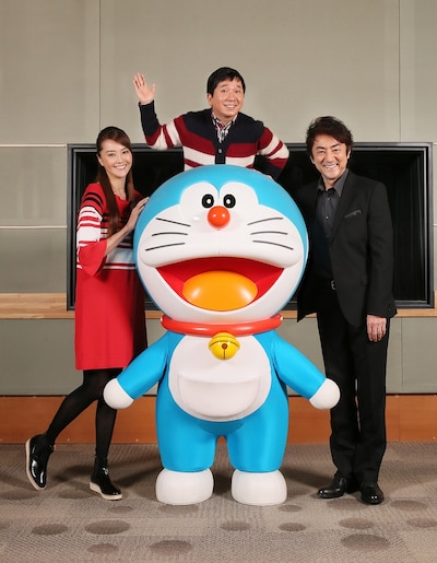 「映画ドラえもん のび太の宇宙英雄記（スペースヒーローズ）」にゲスト声優として出演する爆笑問題・田中（上）。