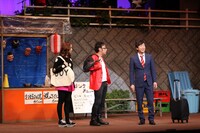 「舞台ウレロ☆未解決少女」のワンシーン。(c)「ウレロ☆未体験少女」製作委員会