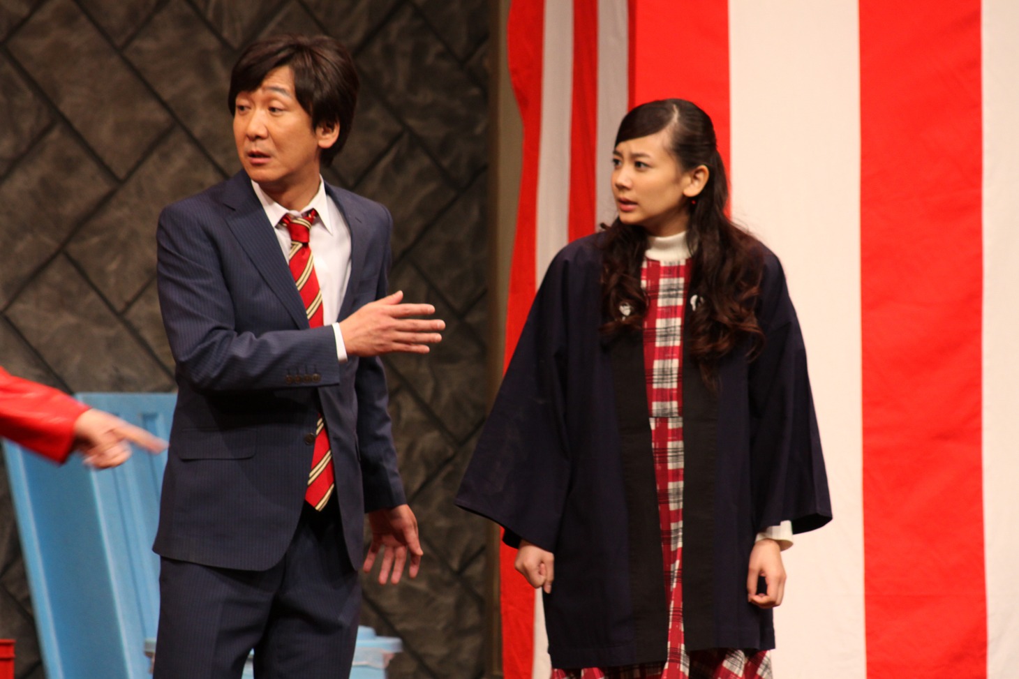 「舞台ウレロ☆未解決少女」のワンシーン。(c)「ウレロ☆未体験少女」製作委員会