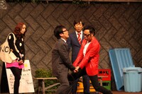 「舞台ウレロ☆未解決少女」のワンシーン。(c)「ウレロ☆未体験少女」製作委員会