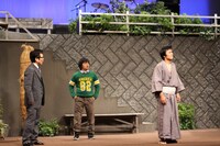 「舞台ウレロ☆未解決少女」のワンシーン。(c)「ウレロ☆未体験少女」製作委員会