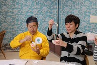 「コレ考えた人、天才じゃね!?～明日から使える“完全お役立ち”スペシャル～」収録中の様子。(c)テレビ東京