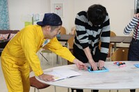 「コレ考えた人、天才じゃね!?～明日から使える“完全お役立ち”スペシャル～」収録中の様子。(c)テレビ東京