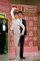 会見に出席できなかったNON STYLE石田はパネルで登場。