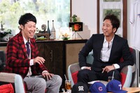「イキザマJAPAN」で藤川球児と共演を果たした小籔千豊（左）。(c)関西テレビ