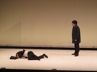 2014年の単独ライブ「冬犬」で披露したコント「出社」。