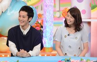 左から、松坂桃李、柳ゆり菜。(c)日本テレビ