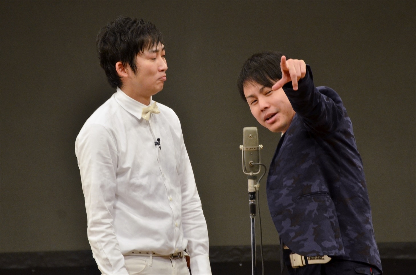 「NON STYLE BEST LIVE TOUR in 東京～過去のネタから新ネタまで～」の様子。
