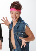 2700・ツネ (c)吉本興業