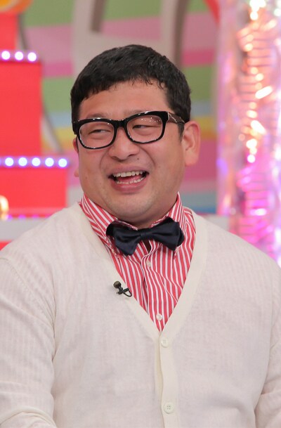 「笑神様は突然に…」チーム傷心メンバーに入籍報告したWエンジン・チャンカワイ。(c)日本テレビ