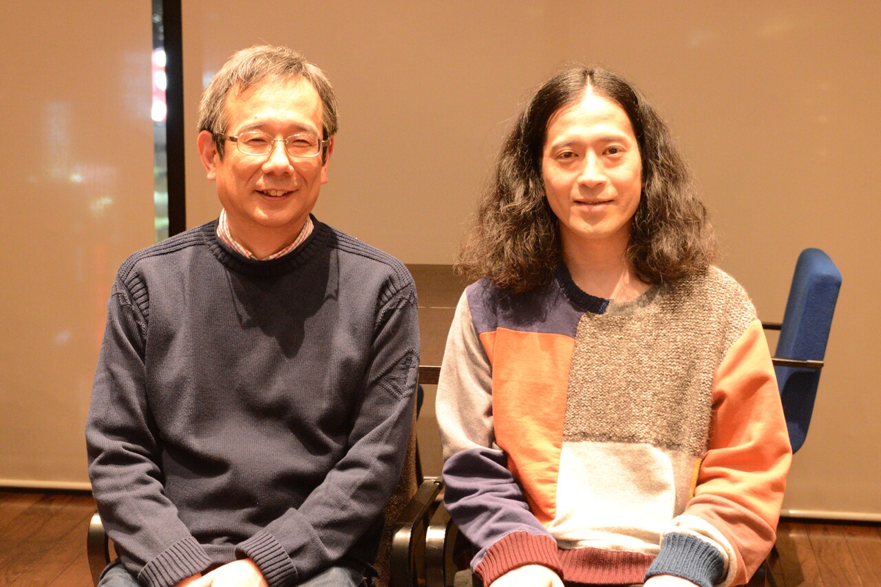 「オイコノミア」会見に登場した浅田義久氏、ピース又吉。（左から）