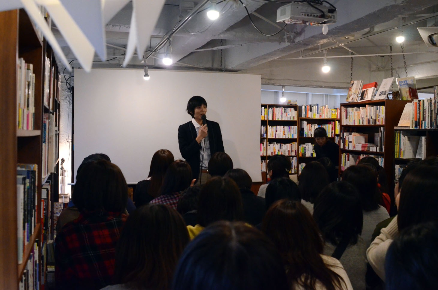「プロレタリア芸人」発売記念トークイベントの様子。