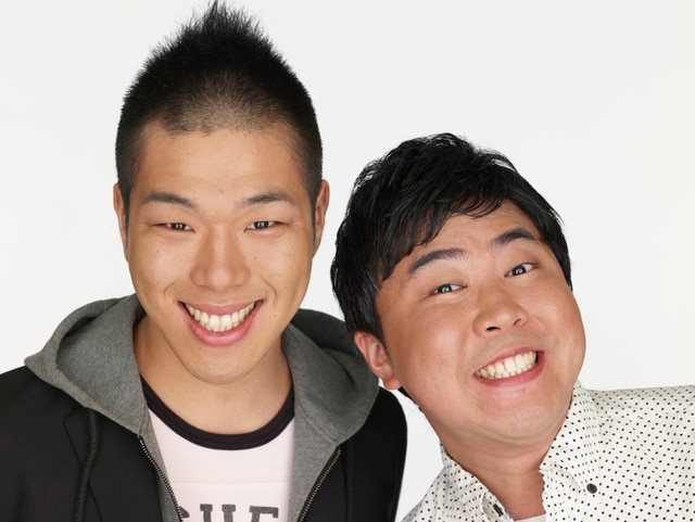 ランチランチ。左がラリゴ、右が海野孝太。