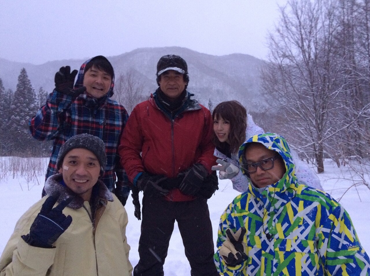 厚切りジェイソンが「笑神様」初登場、先輩芸人たちと日本文化を体験