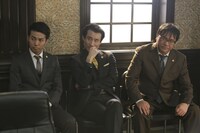 左からピース綾部、なだぎ武、カンニング竹山。(c)NHK