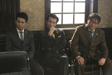 左からピース綾部、なだぎ武、カンニング竹山。(c)NHK