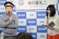 DVD発売記念イベントの様子。