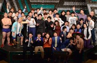 終演後の集合写真撮影の様子。